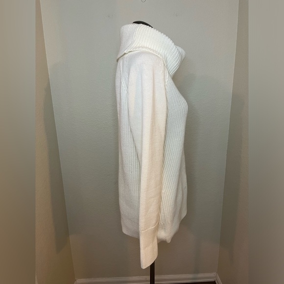 Tommy Hilfiger cowl neck white cable knit sweater size medium - Picture 4 of 10